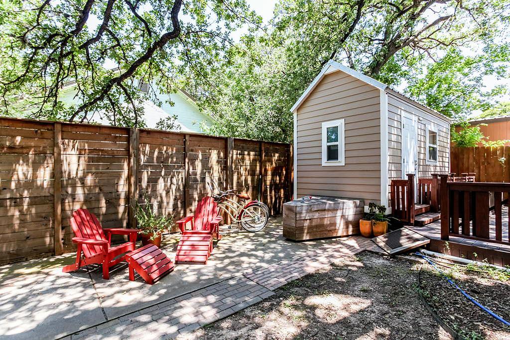 Tiny House Hotel Austin Exterior photo